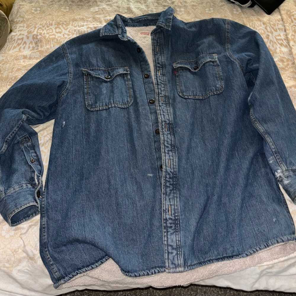 Levi’s shacket